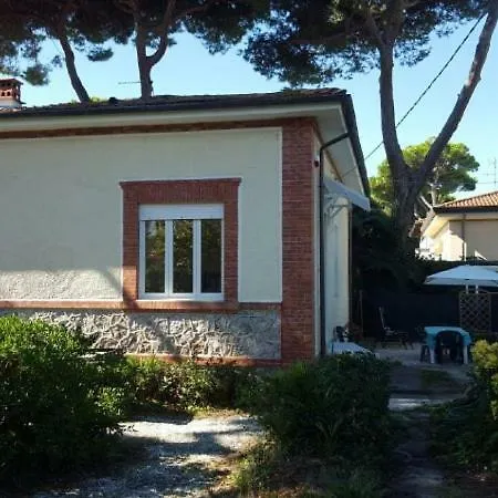 Holiday home Villino Piera, 250 M Dal Mare
