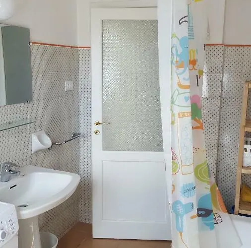 Vakantiehuis Villino Piera, 250 M Dal Mare