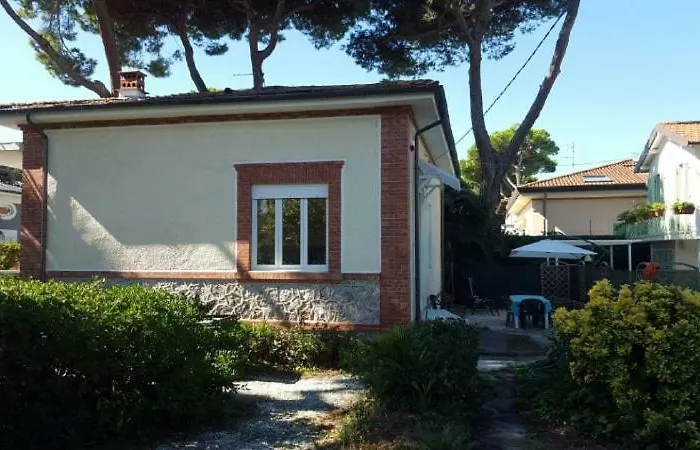 Holiday home Villino Piera, 250 M Dal Mare